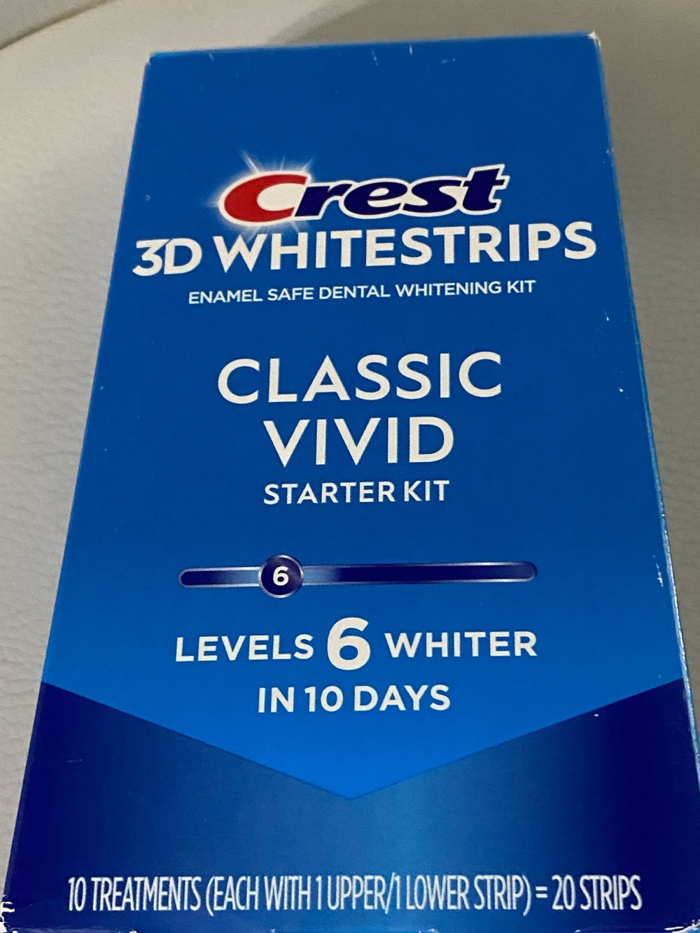 Crest 3D Whitestrips Classic Vivid Starter Kit